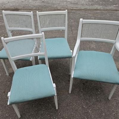 Lot 406 | 4 Vintage White Drexel Chair W/ Blue Upholstery
