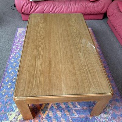 Mcm coffee table (51 x 30.5 x 18)
