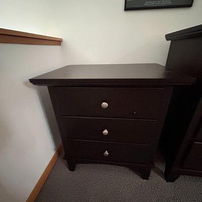 Dark 3 drawer nightstand (26 x 17 x 28.5)