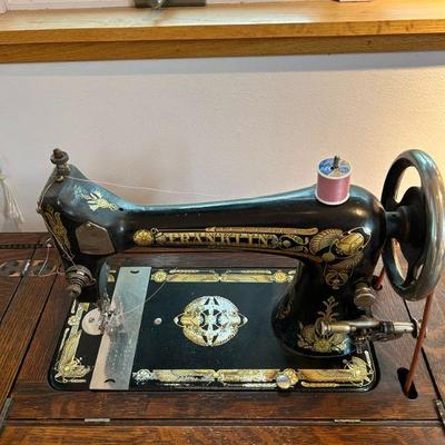 Franklin sewing table & Machine (49.5 x 19 x 41 (opened)