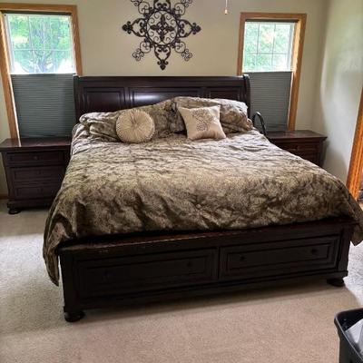King bed and night stand 