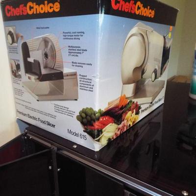 •	NIB - CHEF’S CHOICE FOOD SLICER MODEL # 615