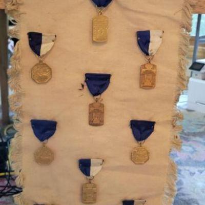 Pins 