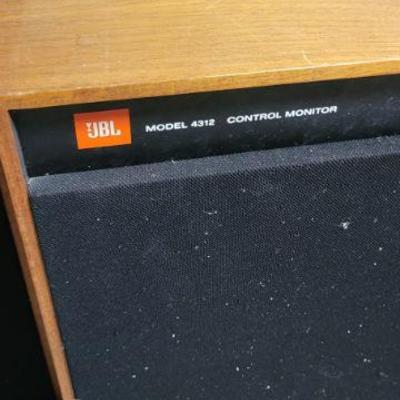 JBL Speakers 