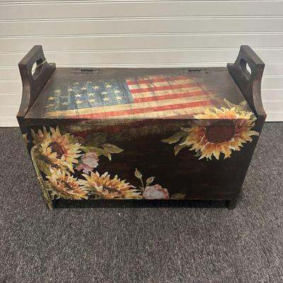 FLAG AND FLOWER STORAGE STOOL
