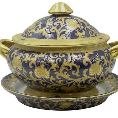 CHINESE EXPORT LARGE TUREEN WITH UNDERPLATE