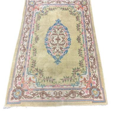 VINTAGE HAND KNOTTED LAMBS WOOL RUG