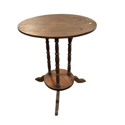 MAHOGANY OCCASIONAL TABLE 1940s