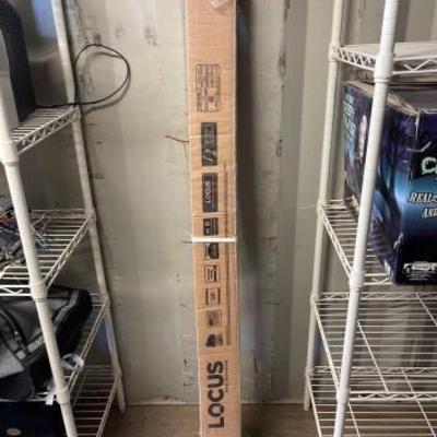 #4206 • Locus Projectors L72 Self Lock Screen Type A
