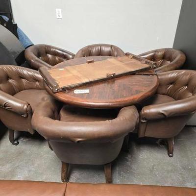 #2014 • Dining Table with Leaf and (6) Chairs
