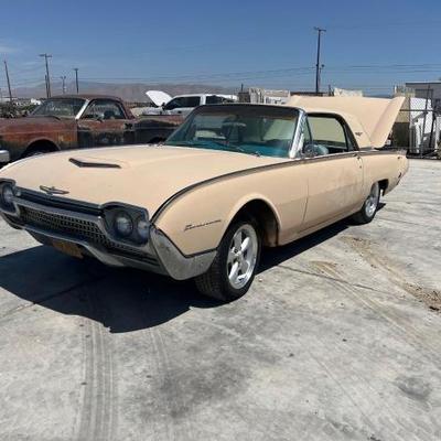 #375 • 1962Ford Thunderbird
