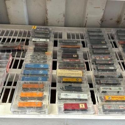 #8558 • (59) Micro-Trains N-Scale Model Trains
