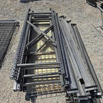 #80240 • Metal Rack
