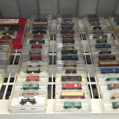 #8524 • (80) Micro-Trains Z-Scale Model Trains
