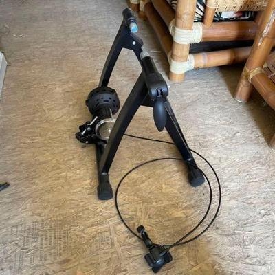 #9026 • Indoor Bicycle Trainer
