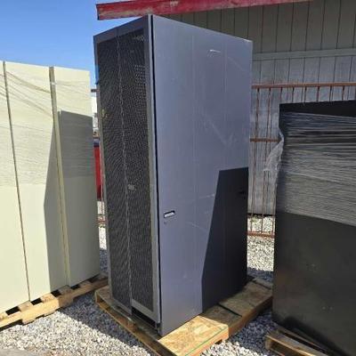 #80414 • Dell Server Cabinet

