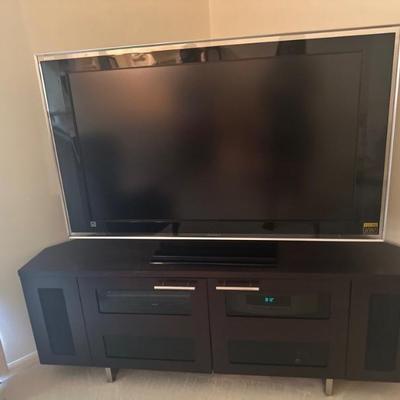 TV & Entertainment Stand