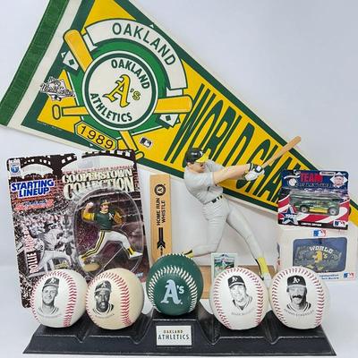 Oakland A’s 1989 World Champions Lot: Signed Pennant, Oakland Athletics Baseball’s, World Champion 1989 Belt Buckle