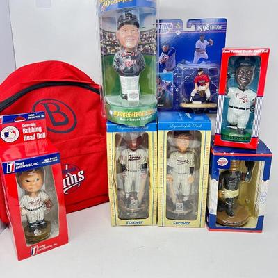 Lot of 8 Minnesota Twins Baseball Team Players & Memorabilia