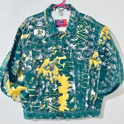  Vintage Oakland A's Pro Player Colorful Denim Jacket from the 1990's- LIKE NEW - Size Large