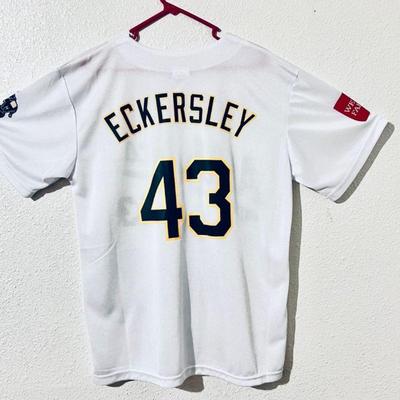 Eckersley Jersey - White Short Sleeved Oakland A's Athletics Baseball Jersey #43- Size Large- Like New