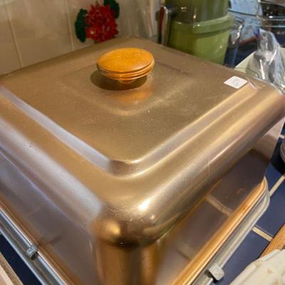 Aluminum square cake carrier, soft pink