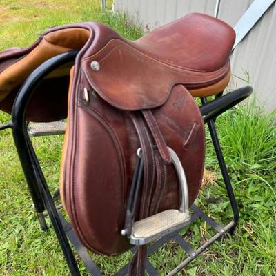 Pessoa Rodrigo 455753 Leather Riding Saddle - 15.75"
