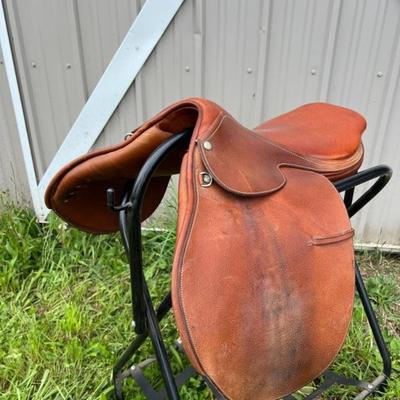 Blue Ribbon Tan Leather English Saddle