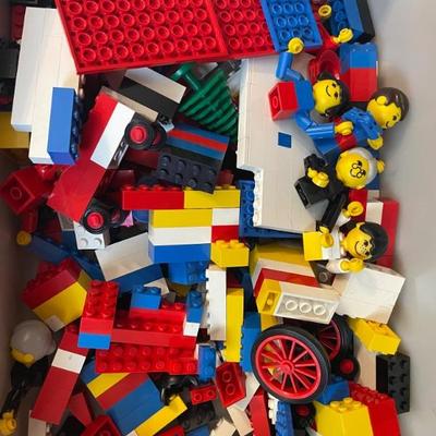 1970s Legos. Check out the grandma and kids. 