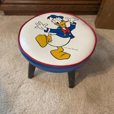 Retro Donald Duck why yes please