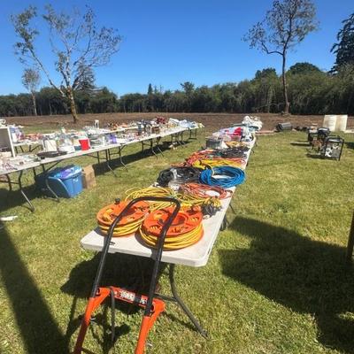 Yard sale photo in Scio, OR