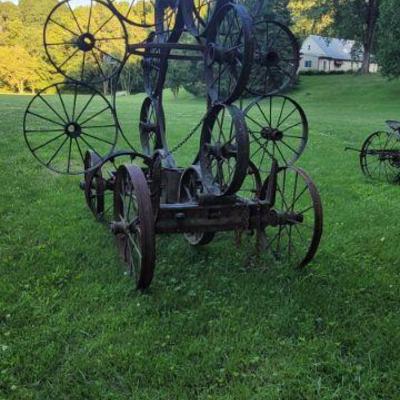 Wagon Wheel Sculpture