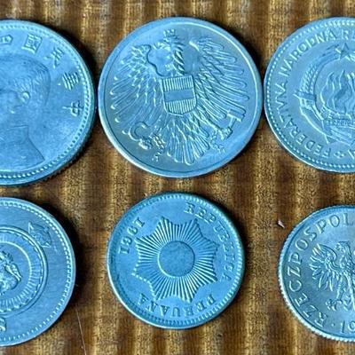 1940's - 50's Foreign Amalgame Coins - Taiwan - Yugoslavia - Poland Coins 
