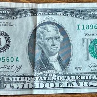Series 1976 Two Dollar Bill 