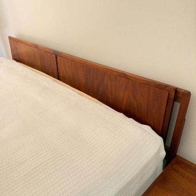 Bedframe