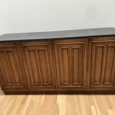 Credenza 
