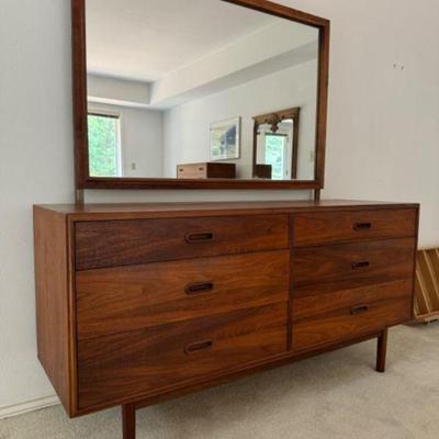 Lowboy Dresser 