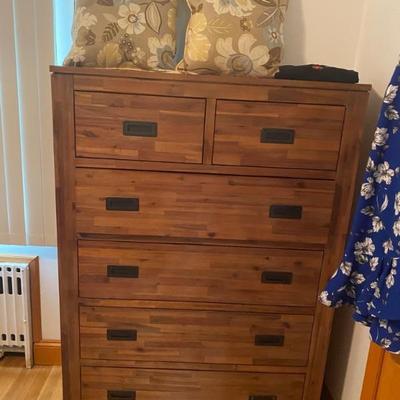Estate Sale By Olga in Clark, NJ 2024