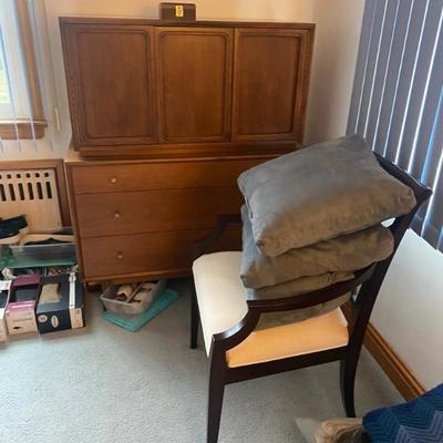 Estate Sale By Olga in Clark, NJ 2024
