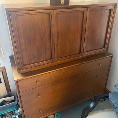 Estate Sale By Olga in Clark, NJ 2024