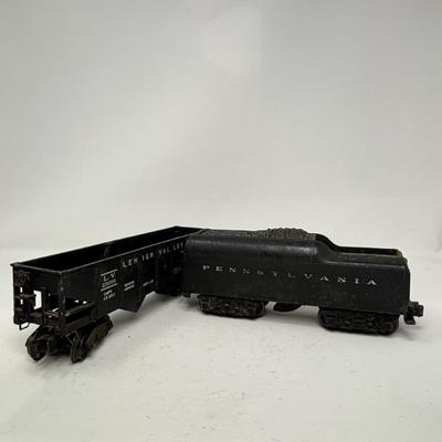 2 LIONEL PRODUCED STORAGE CARRIAGES - G & O GAUGE