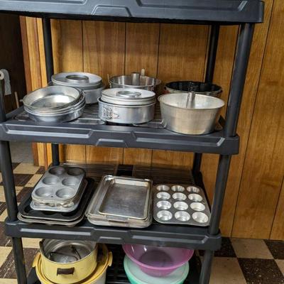 Bakeware / Tupperware