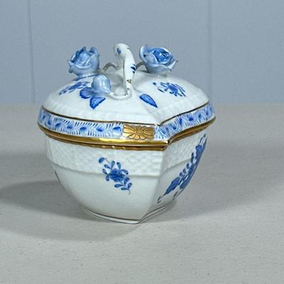 HEREND FINE CHINA HEART BOX | Heart-shaped Herend porcelain box with blue roses on top with blue floral and gilt designs. - l. 4.5 x w. 4...