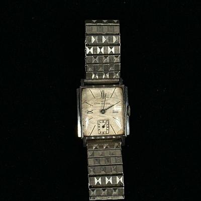 VINTAGE GIRARD PERREGAUX MENS WATCH | Vintage Girard Perregaux stainless steel men's watch with elastic steel band. - dia. 2.5 in

