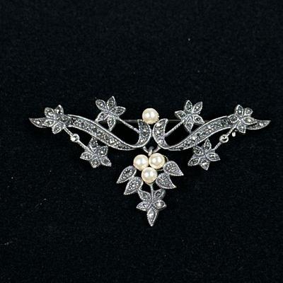 PEARL & STERLING SILVER PIN | Designed as a floral sterling silver pin/brooch have 4 small pearls, marked on back "925";...