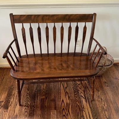 Arrowback deacon’s bench