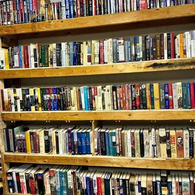 Hundreds of books. Many many many on American history.