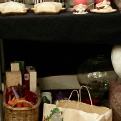 DH Holmes holiday bag
