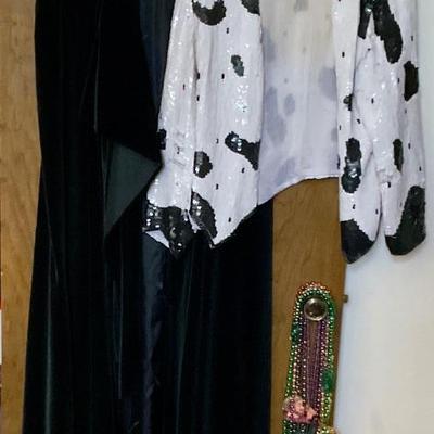 Olig Cassini velvet black cape, sequined Jacket