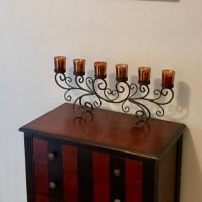 Small chest of drawers